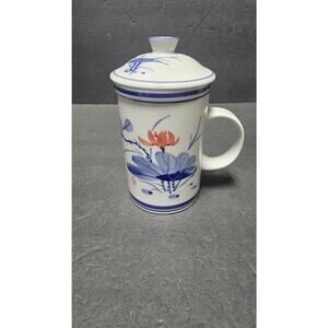 World Market Porcelain Tea Mug With Infuser Lid Lotus Floral 5.5" Blue White